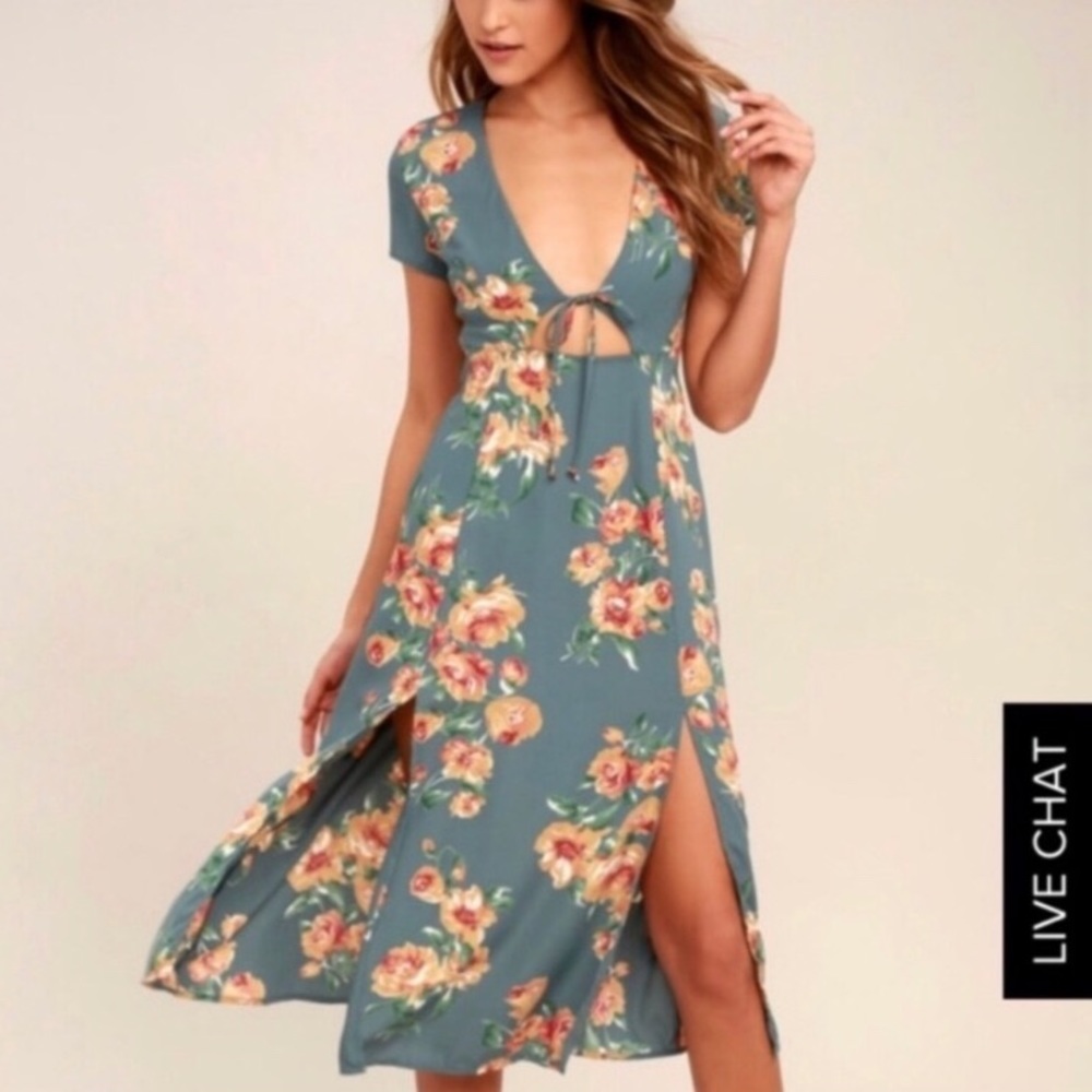 New Lulu’s Floral Keyhole Midi Dress